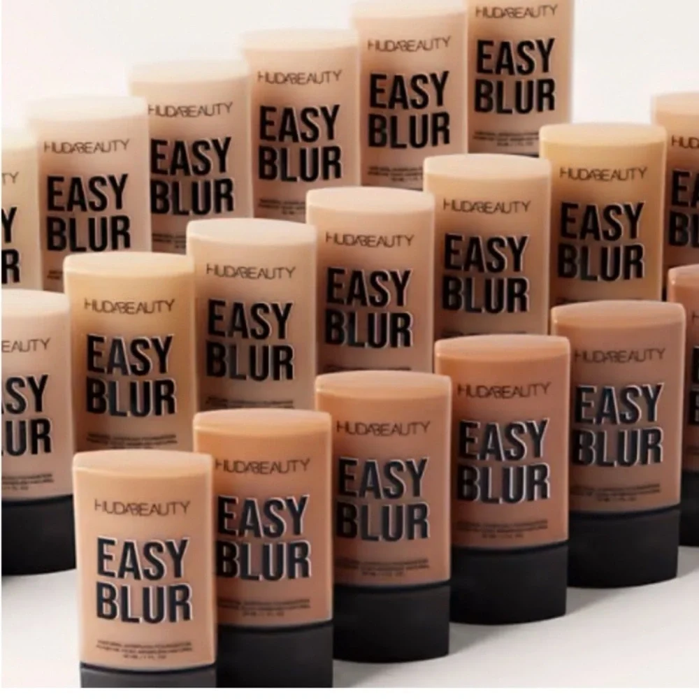 NEW✅HudaBeauty Easy Blur